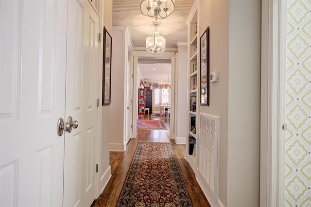 29 Boulevard, Carlton Landing, OK 74432