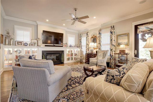 29 Boulevard, Carlton Landing, OK 74432