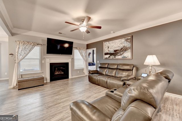 712 Owens Circle, Canton, GA 30115