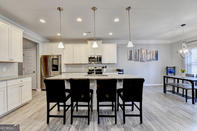 712 Owens Circle, Canton, GA 30115