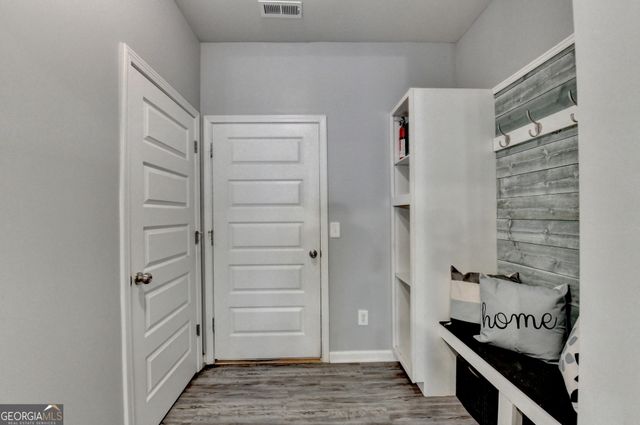 712 Owens Circle, Canton, GA 30115