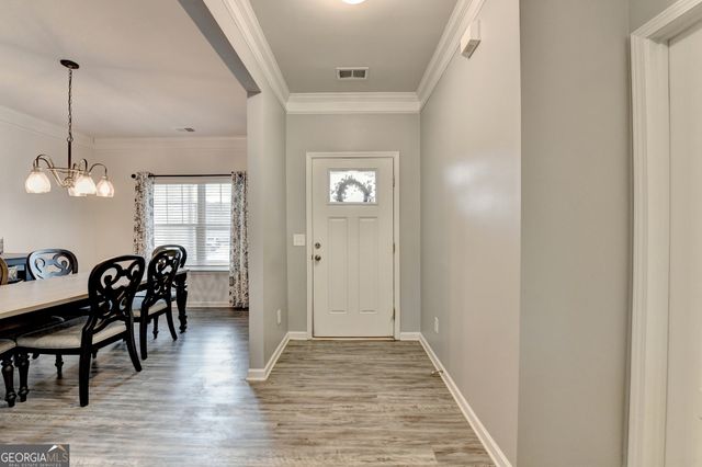 712 Owens Circle, Canton, GA 30115