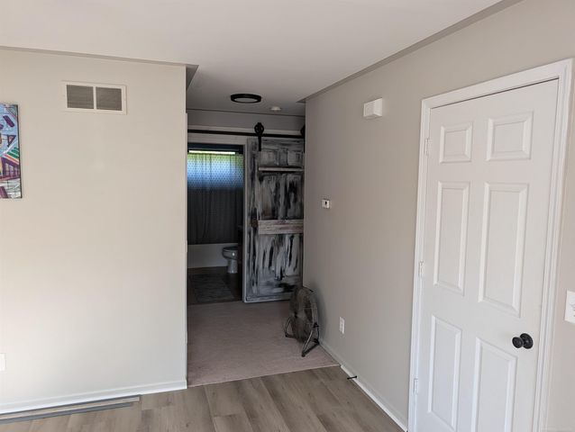 2275 Lincoln Manor Drive, Flint, MI 48507