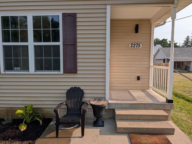 2275 Lincoln Manor Drive, Flint, MI 48507