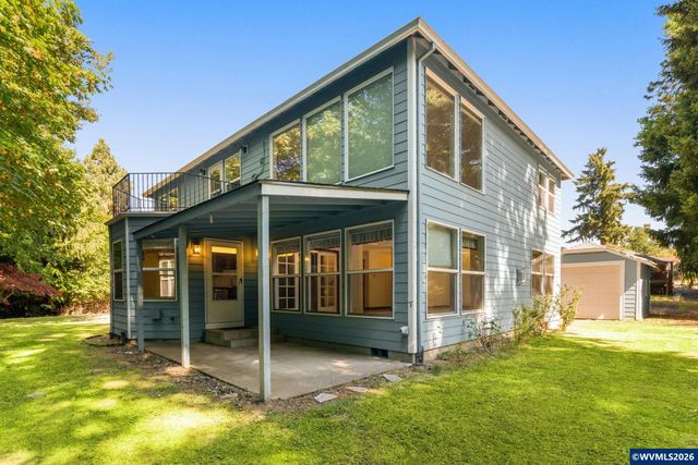 534 NE South Shore Rd, Portland, OR 97211