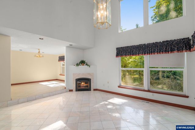 534 NE South Shore Rd, Portland, OR 97211