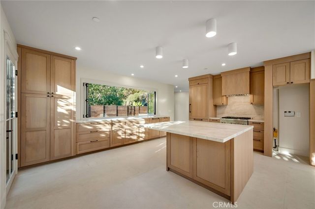 31831 Sunset Avenue, Laguna Beach, CA 92651