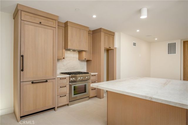 31831 Sunset Avenue, Laguna Beach, CA 92651