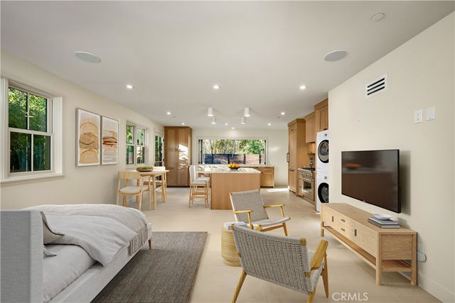 31831 Sunset Avenue, Laguna Beach, CA 92651