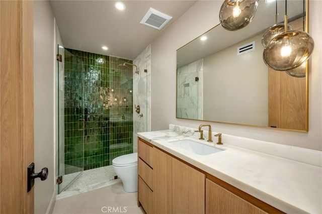 31831 Sunset Avenue, Laguna Beach, CA 92651