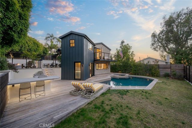 31831 Sunset Avenue, Laguna Beach, CA 92651