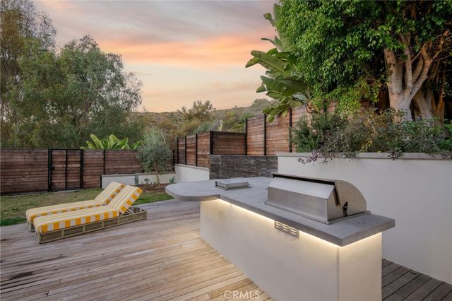 31831 Sunset Avenue, Laguna Beach, CA 92651