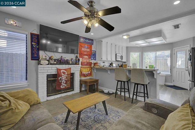 2099 Meadowlark Ln, Oakley, CA 94561