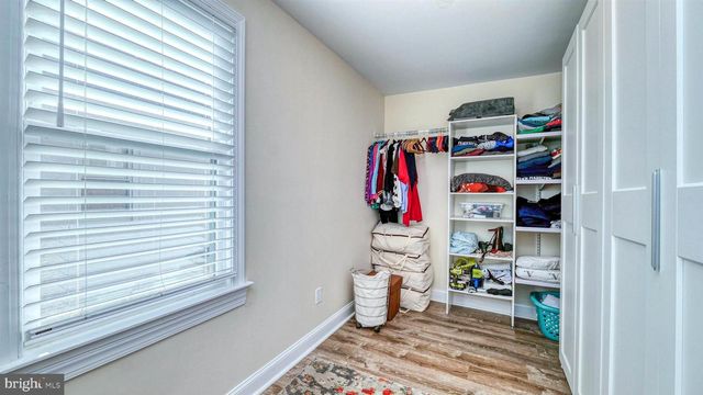 10 S NASHVILLE AVE, Ventnor City, NJ 08406