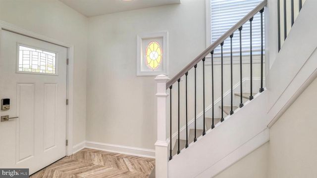 10 S NASHVILLE AVE, Ventnor City, NJ 08406