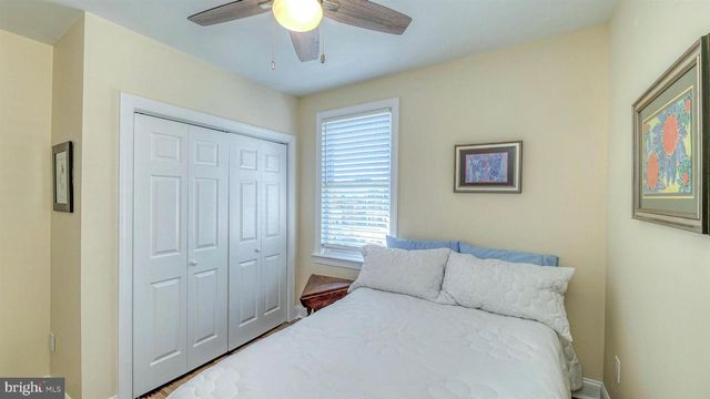 10 S NASHVILLE AVE, Ventnor City, NJ 08406