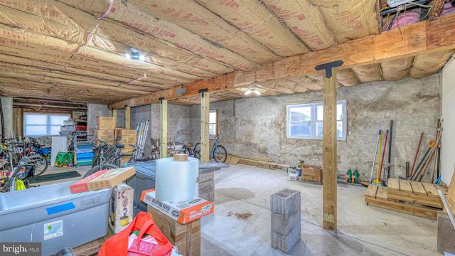 10 S NASHVILLE AVE, Ventnor City, NJ 08406