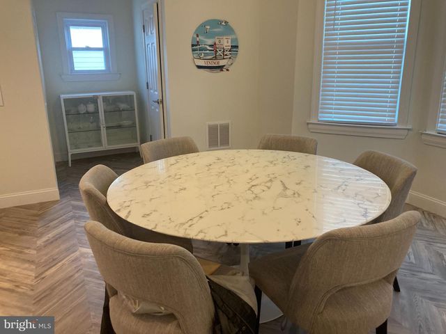 10 S NASHVILLE AVE, Ventnor City, NJ 08406