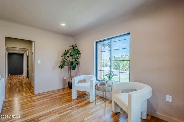 1551 W VERNON Avenue, Phoenix, AZ 85007