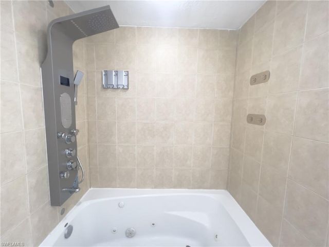 3324 N Key DR 7, North Fort Myers, FL 33903