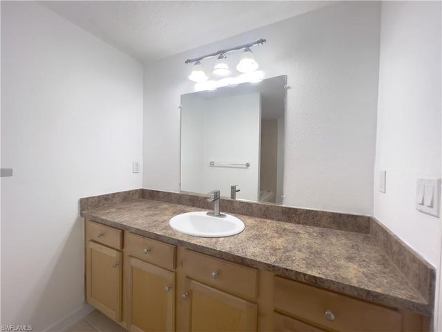 3324 N Key DR 7, North Fort Myers, FL 33903