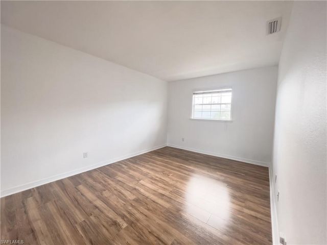 3324 N Key DR 7, North Fort Myers, FL 33903