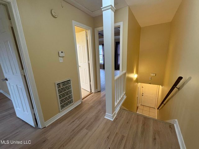 12 River Run Drive, Jackson, MS 39211