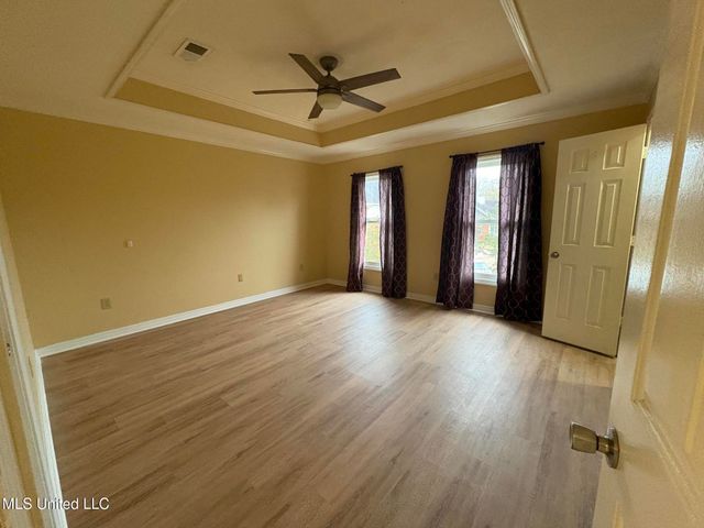 12 River Run Drive, Jackson, MS 39211