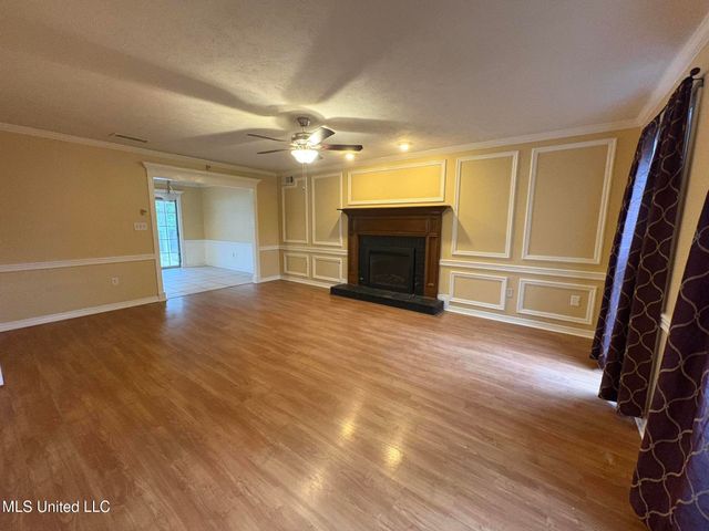 12 River Run Drive, Jackson, MS 39211