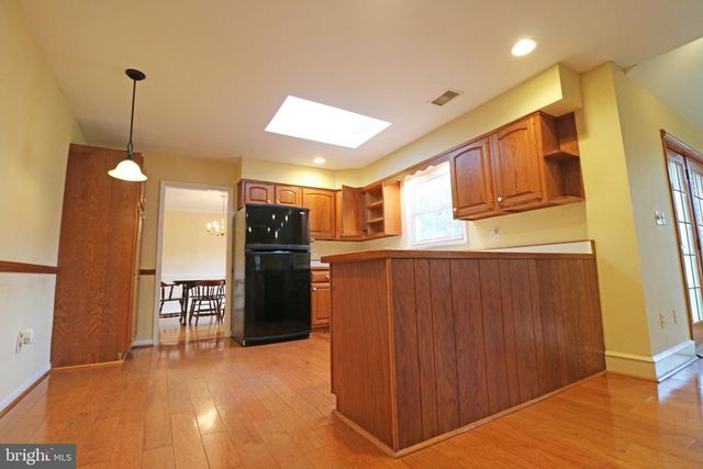 6 PATRICIA LN, Glen Mills, PA 19342