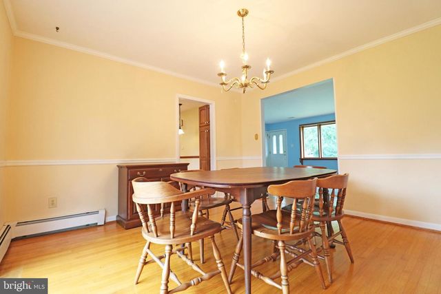 6 PATRICIA LN, Glen Mills, PA 19342