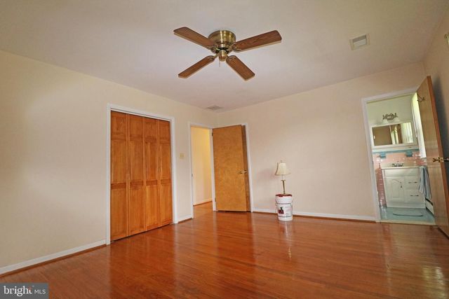 6 PATRICIA LN, Glen Mills, PA 19342