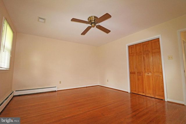 6 PATRICIA LN, Glen Mills, PA 19342