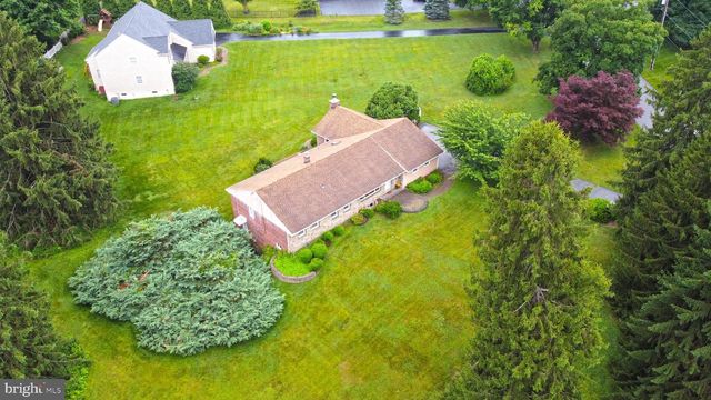6 PATRICIA LN, Glen Mills, PA 19342