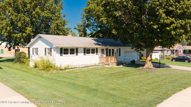7520 Williamsburg Road, Lansing, MI 48917