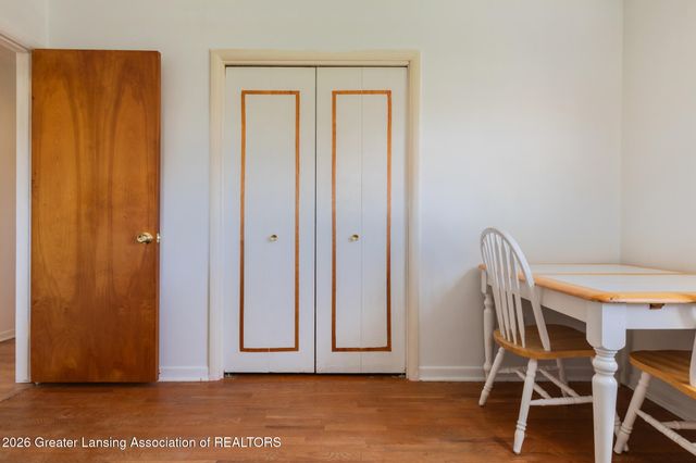 7520 Williamsburg Road, Lansing, MI 48917