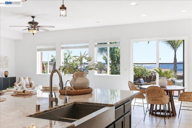 1718 N Terracina Dr, Dublin, CA 94568