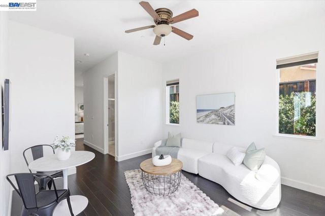 1718 N Terracina Dr, Dublin, CA 94568