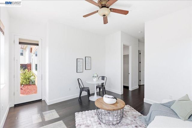 1718 N Terracina Dr, Dublin, CA 94568