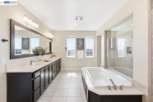 1718 N Terracina Dr, Dublin, CA 94568