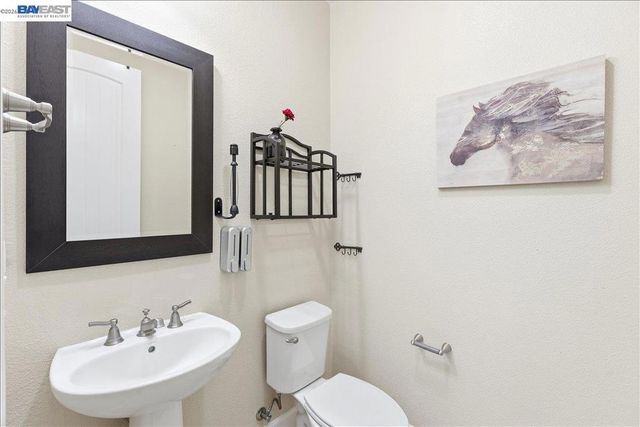 1718 N Terracina Dr, Dublin, CA 94568