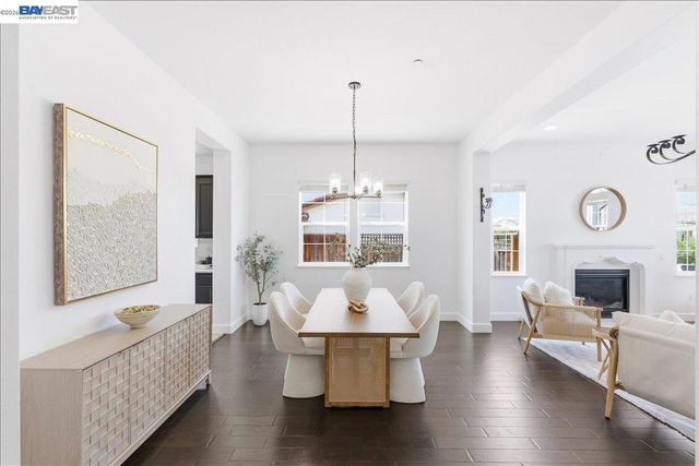 1718 N Terracina Dr, Dublin, CA 94568