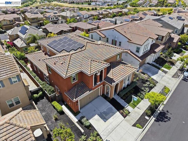 1718 N Terracina Dr, Dublin, CA 94568