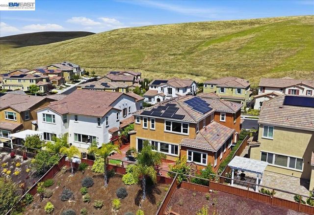 1718 N Terracina Dr, Dublin, CA 94568