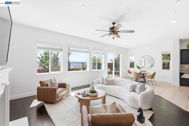 1718 N Terracina Dr, Dublin, CA 94568