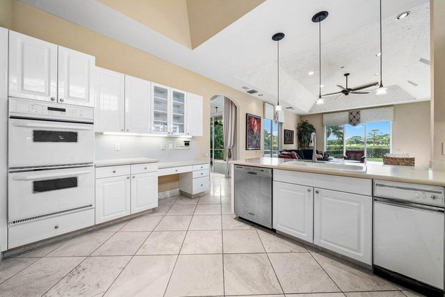 118 W Village Way, Jupiter, FL 33458