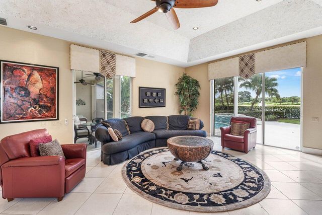 118 W Village Way, Jupiter, FL 33458