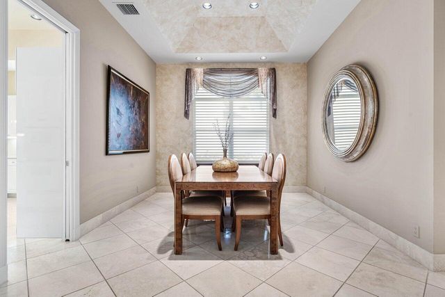 118 W Village Way, Jupiter, FL 33458