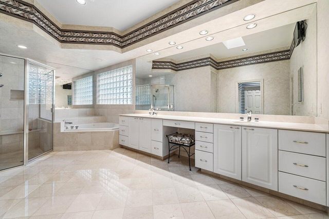 118 W Village Way, Jupiter, FL 33458
