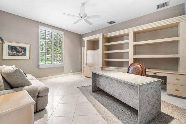 118 W Village Way, Jupiter, FL 33458